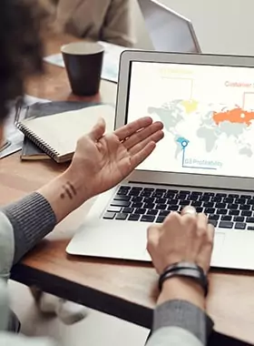 Redes y estrategia <br>digital